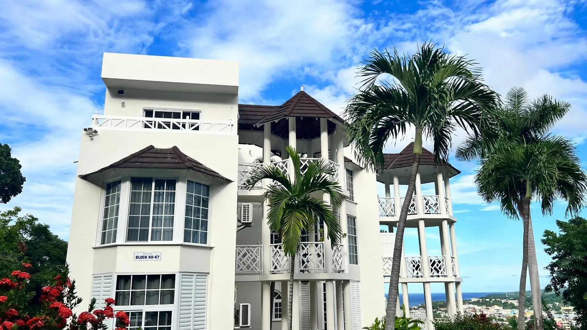 Penthouse On The Ridge Apartment Ocho Rios
