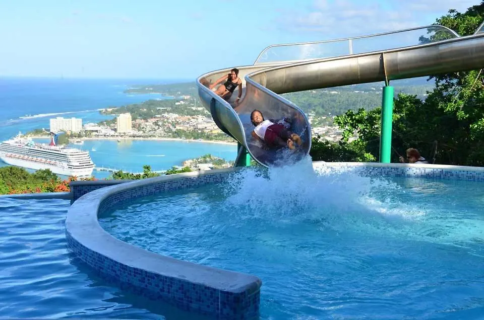 Penthouse On The Ridge Apartment Ocho Rios
