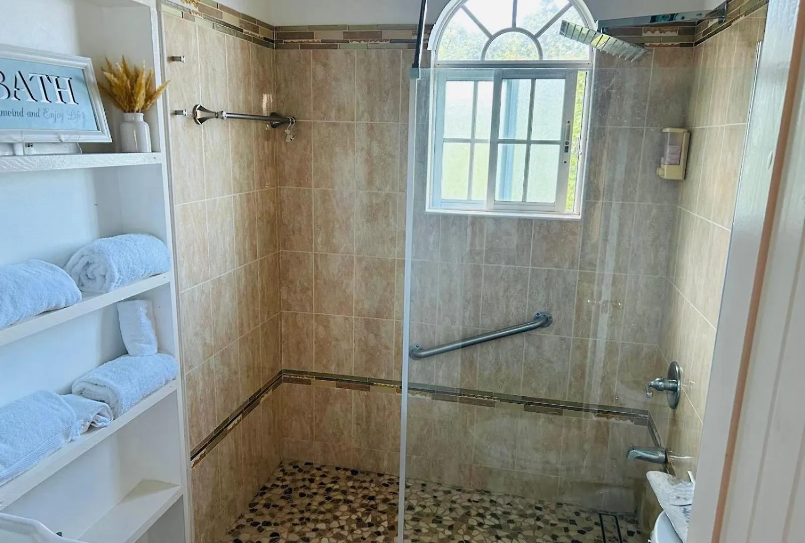 Penthouse On The Ridge Apartment Ocho Rios